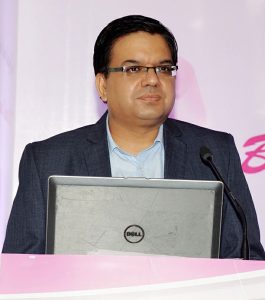 Dr Manish